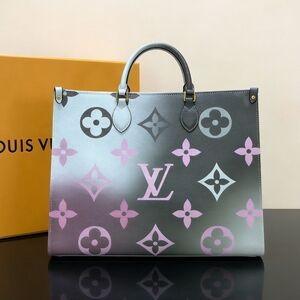 Louis Vuitton Onthego GM Monogram Gradient Pink